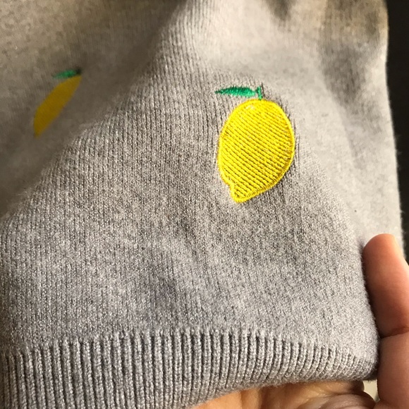 lemon sweater - Picture 2 of 2